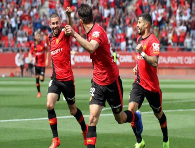 Soi kèo tỉ số Mallorca vs Granada, 17/7/2020 – VĐQG Tây Ban Nha