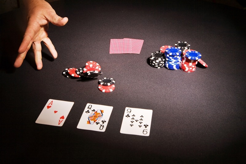 Bí quyết chơi bài cào Baccarat